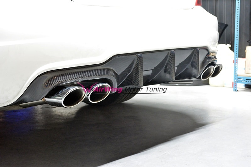 W204 (2011~) - AirWing Big Fin style Carbon Rear Diffuser 2
